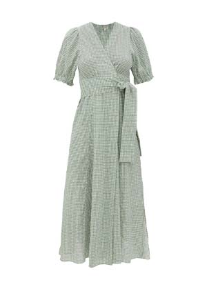 casual wedding guest outfit idea - wrap checked linen dress