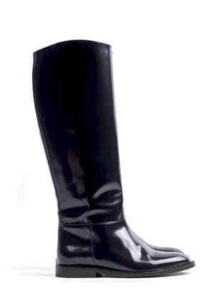 Winter 2022 Boots Trend Leather Riding Boots in gloss finish
