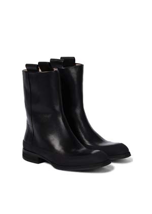 square-toed boot trend 2022 grunge leather square toe boots